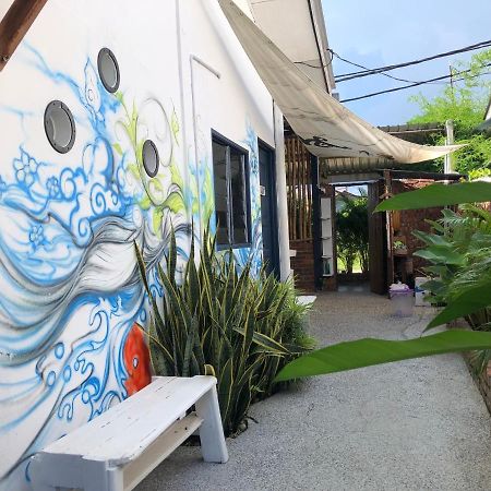 Rembulan Langkawi Guesthouse パンタイ・サナング エクステリア 写真