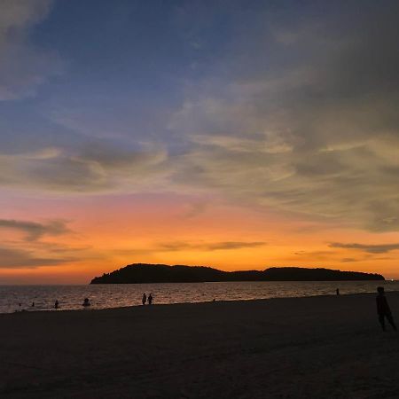 Rembulan Langkawi Guesthouse パンタイ・サナング エクステリア 写真