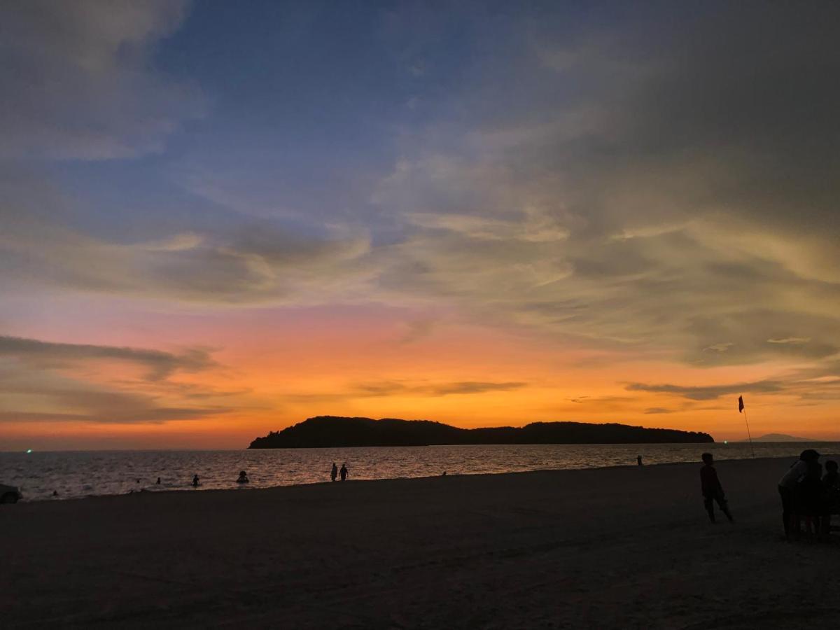 Rembulan Langkawi Guesthouse パンタイ・サナング エクステリア 写真